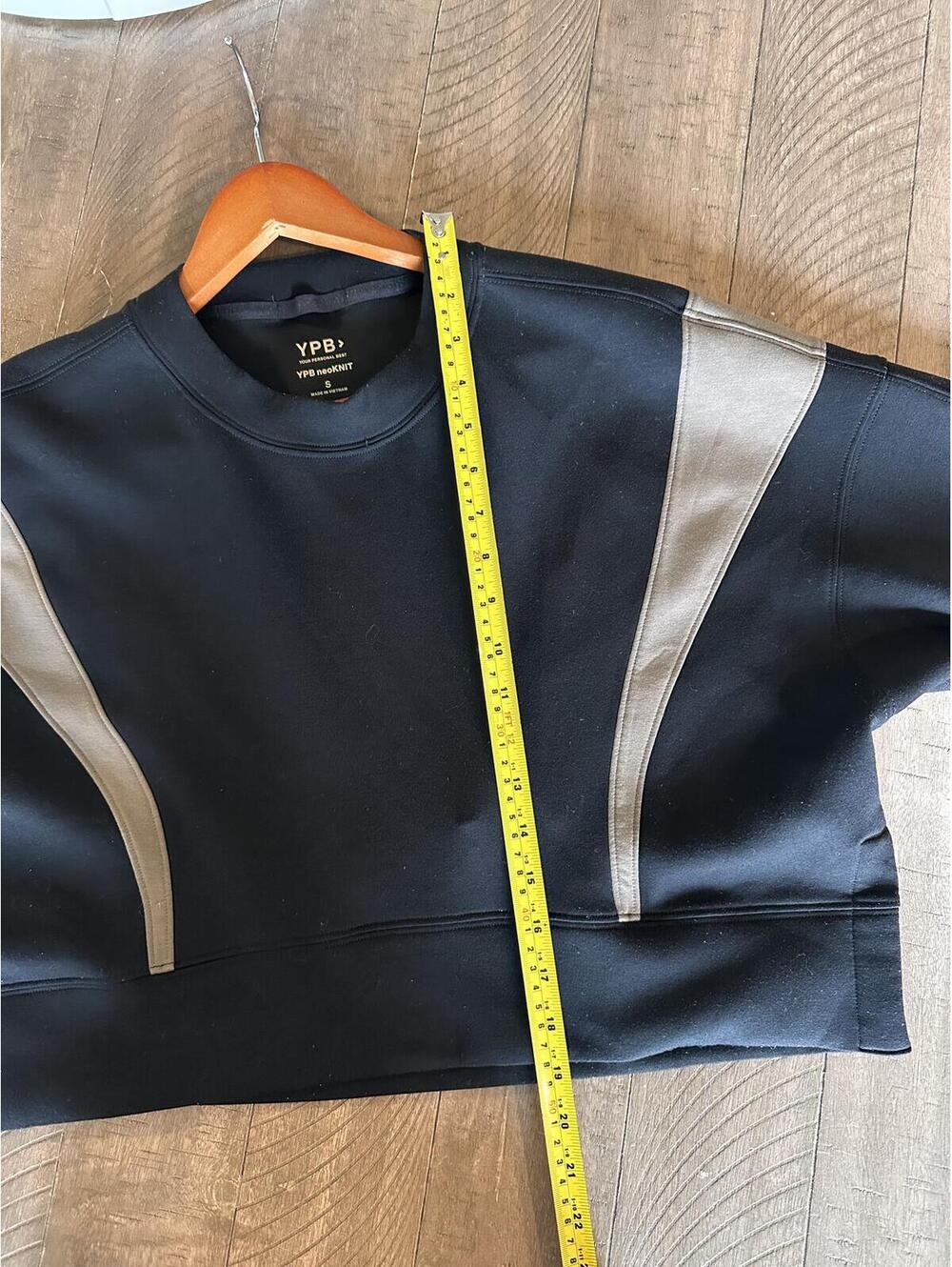 Abercrombie & Fitch YPB Neoknit Mini Crew Neck Sweatshirt Black Women’s Small - Picture 10 of 11